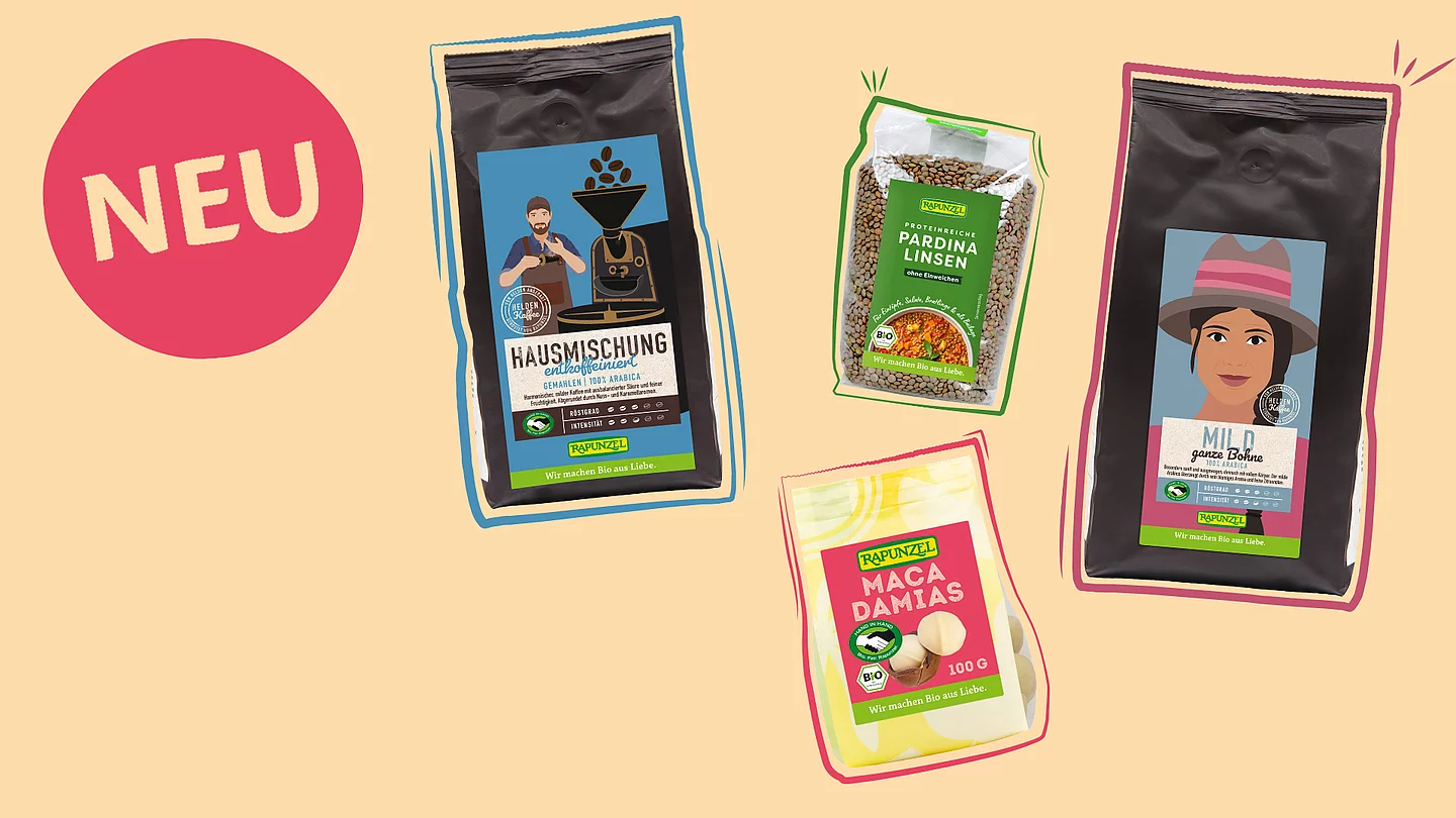 Verschiedene Rapunzel Packshots nebeneinander. Darunter Kaffee Hausmischung entkoffeiniert, Pardina Linsen, Macadamias und Kaffee Mild. 