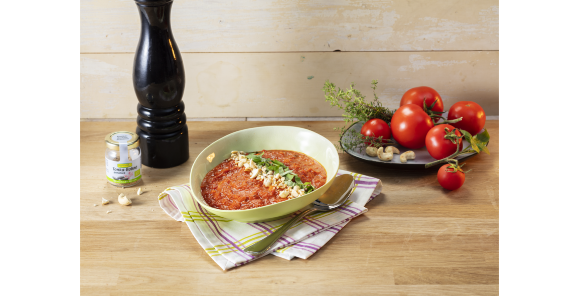 Tomaten-Karotten-Suppe mit Tonka