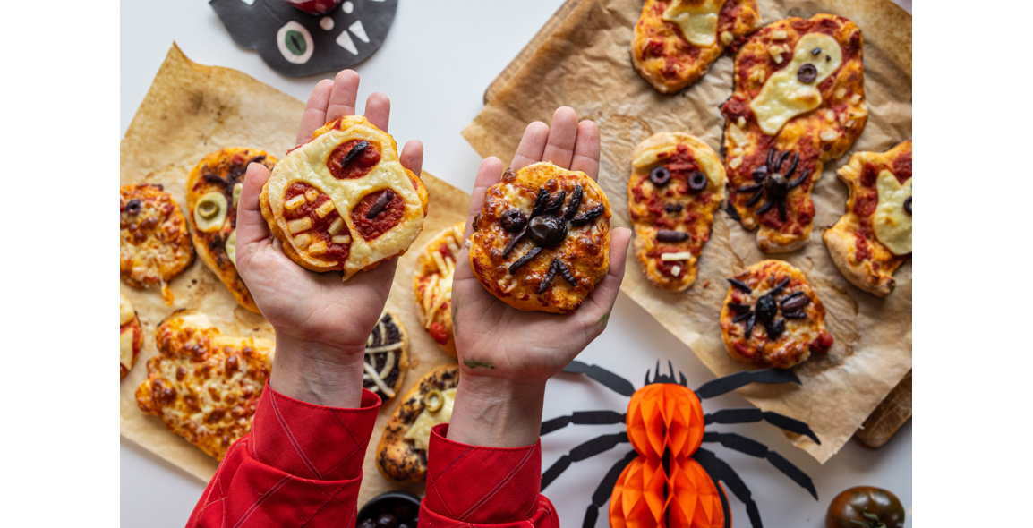 Halloween Mini-Pizza