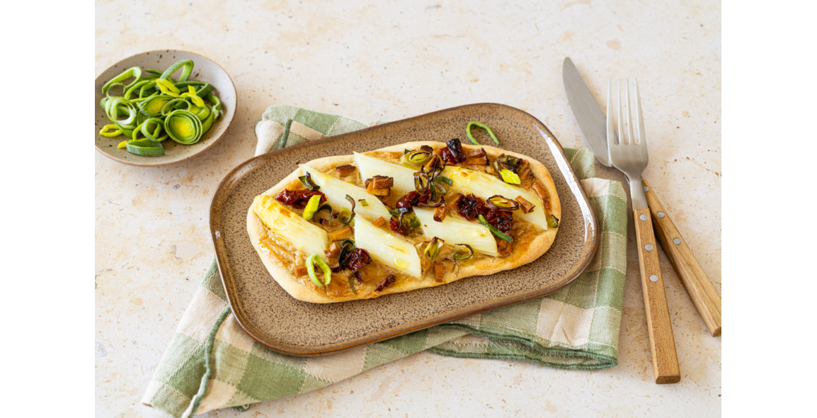 Flammkuchen mit Spargel