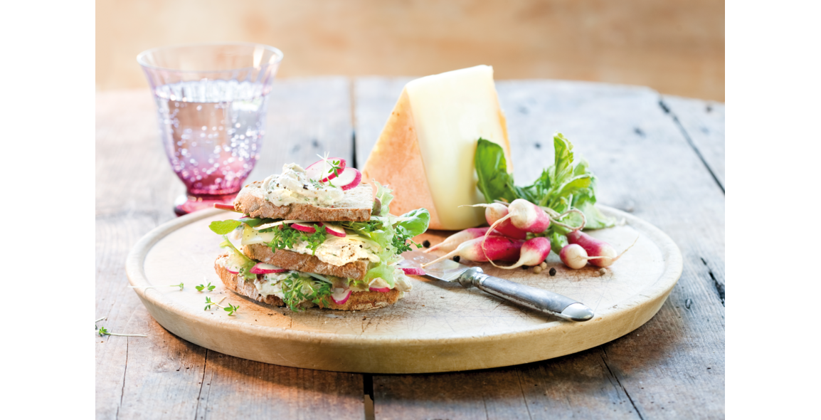 Bauernbrot mit Mischmuscreme