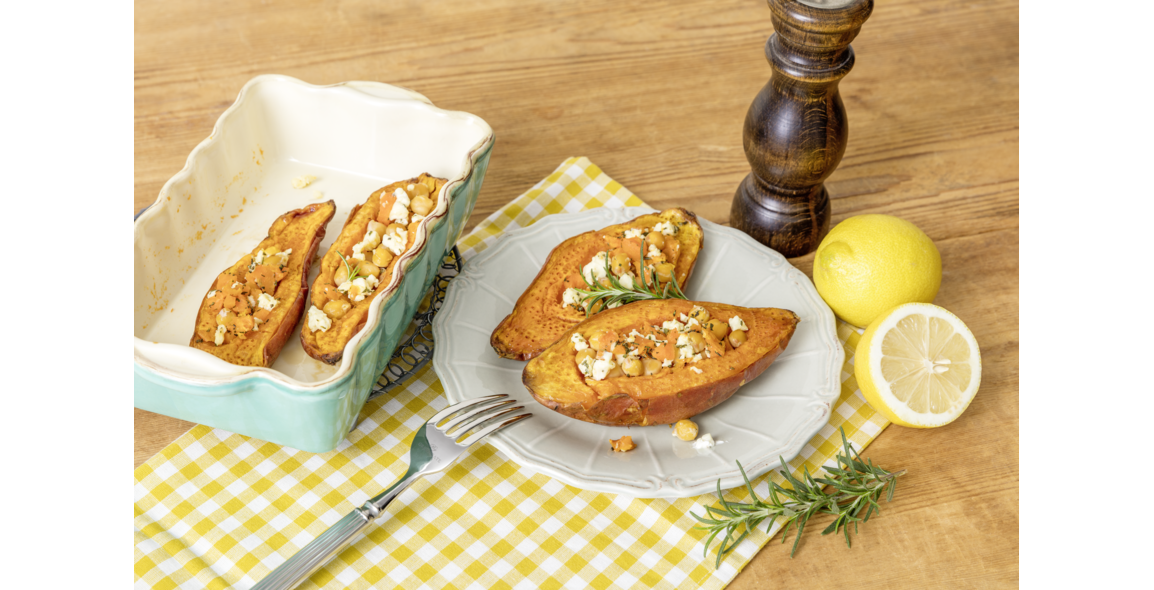 Gefüllte Süßkartoffeln mit Kichererbsen und Ziegenkäse